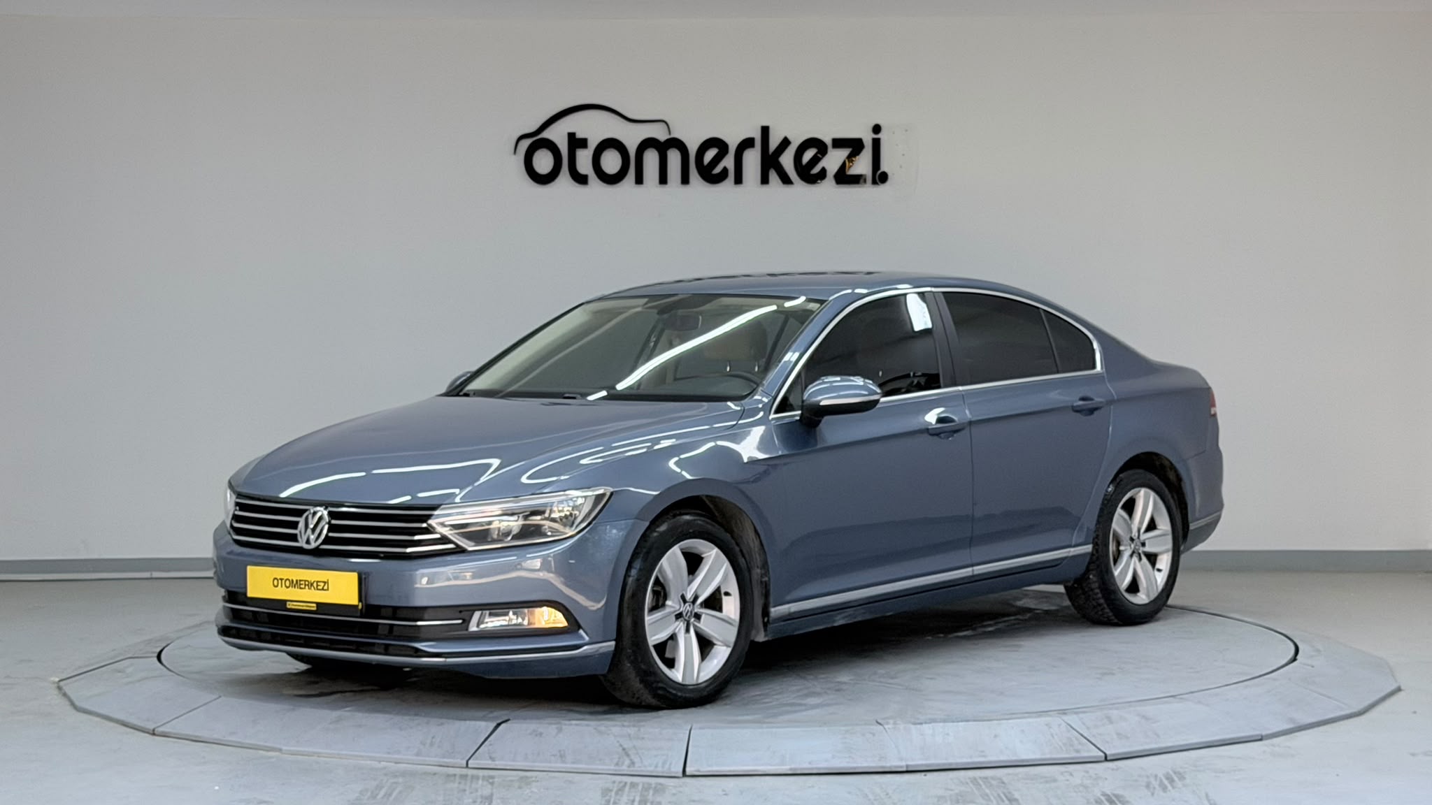 VOLKSWAGEN PASSAT 1
